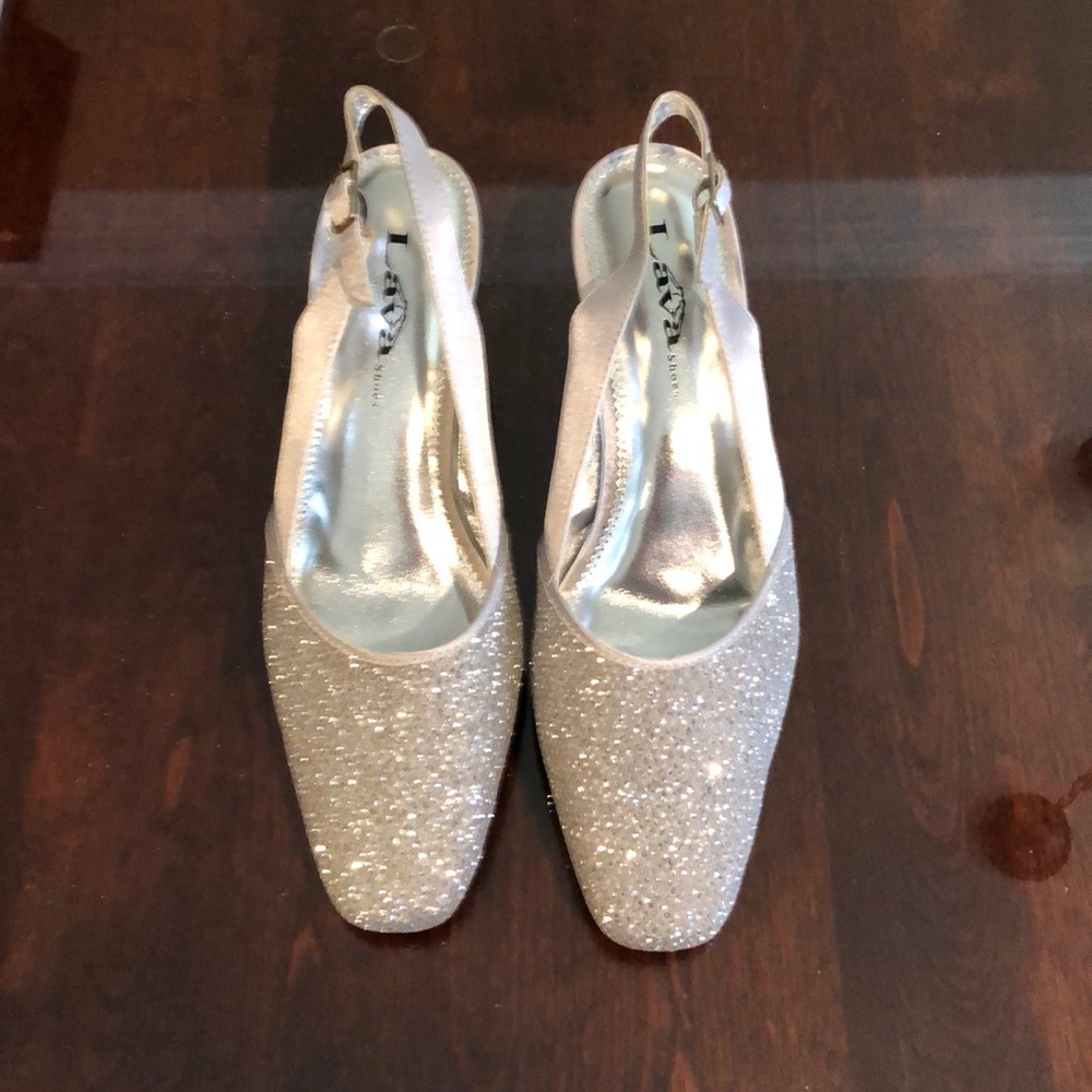 Silver Sparkled Lava Pumps